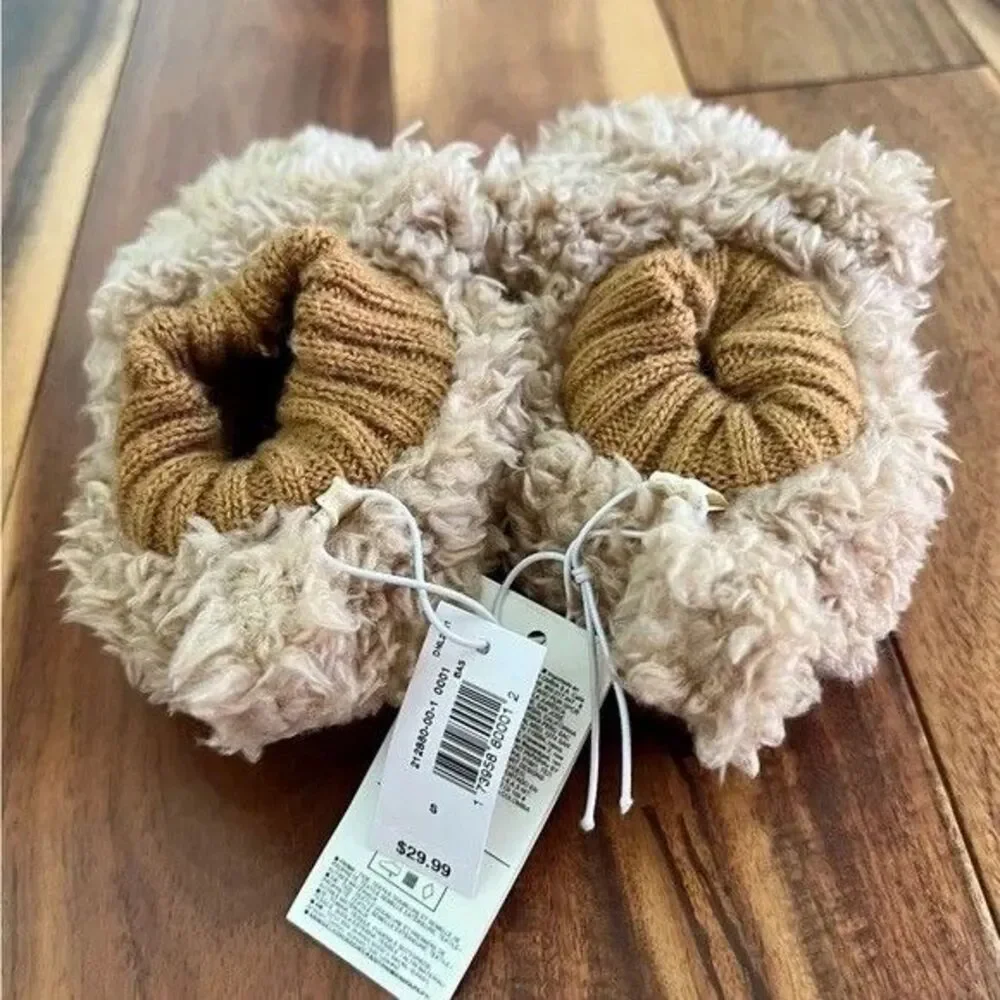 Baby Gap Cozy Bear slippers-Unisex size Medium 7/8